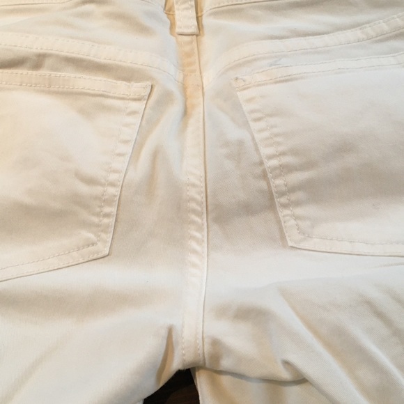 London fog, white pants. Stretch light cotton with two bottom closure - Picture 4 of 4